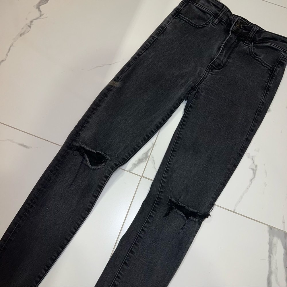 American Eagle high rise ripped knees skinny jeans